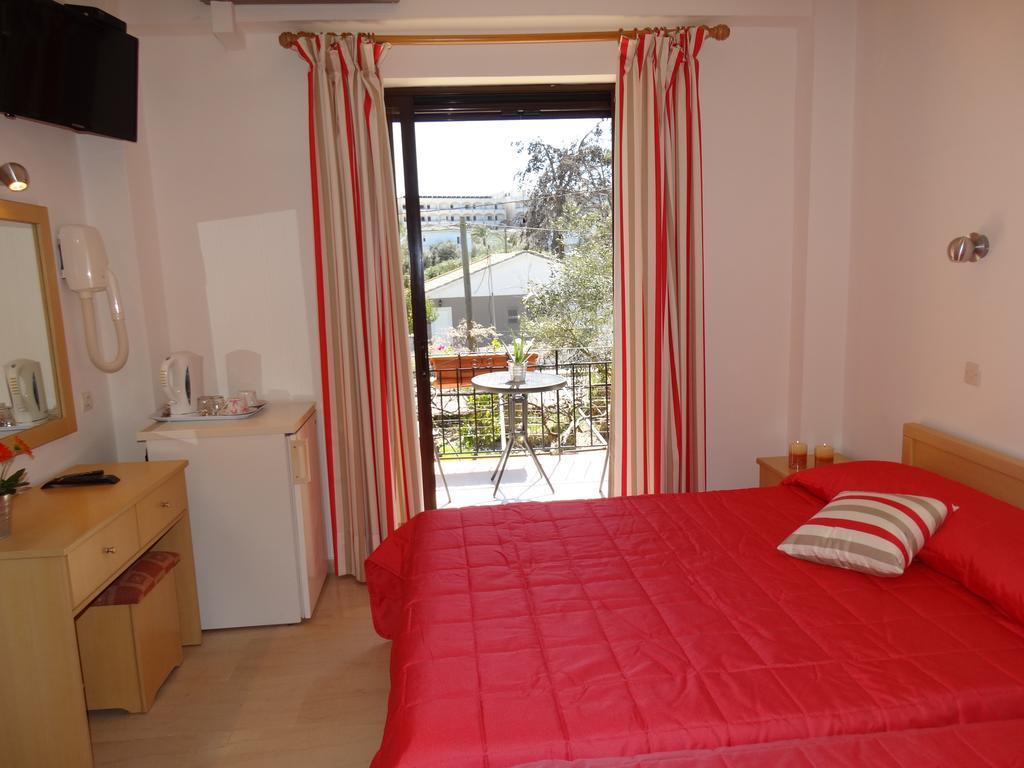 Dassia Beach Hotel Esterno foto